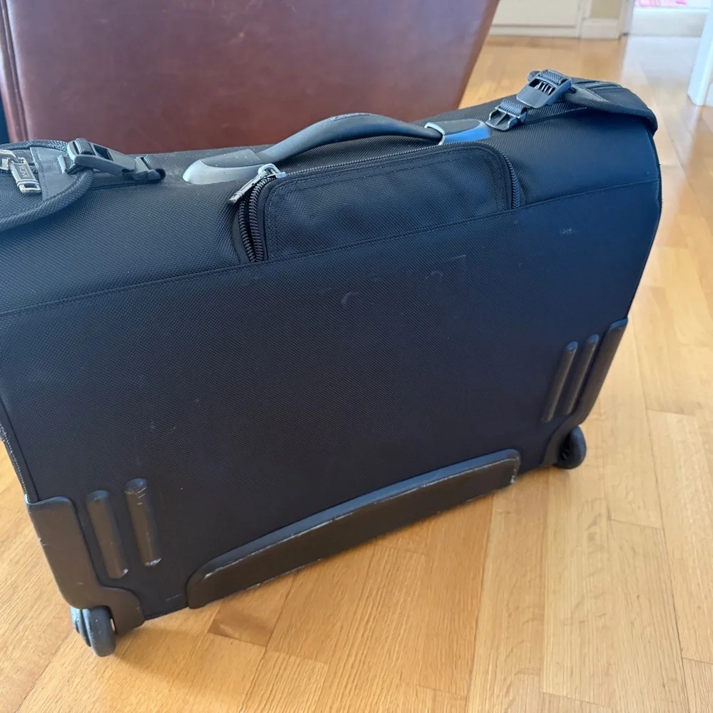 Tumi Black Men's Travel Duffel with Front Organizer Pockets